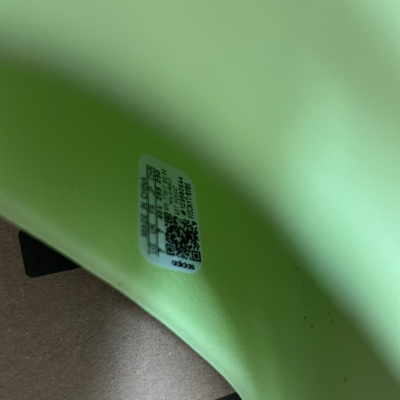 Yeezy slide glow green - Picture 3 of 4